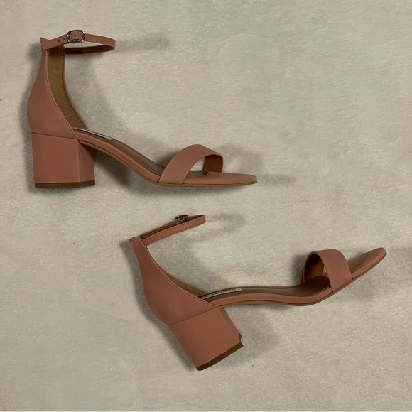 Steve Madden Irinee Heels WITH BOX - Picture 1 of 4